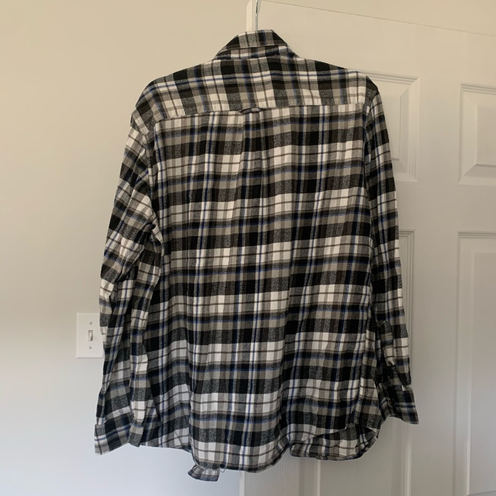 Men’s button down plaid